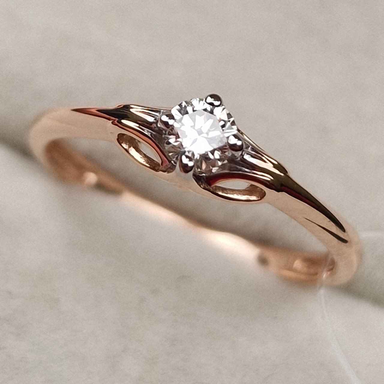 Кольцо Deimantas 98703351 17р 1,5гр 0,17ct. купить,NaN