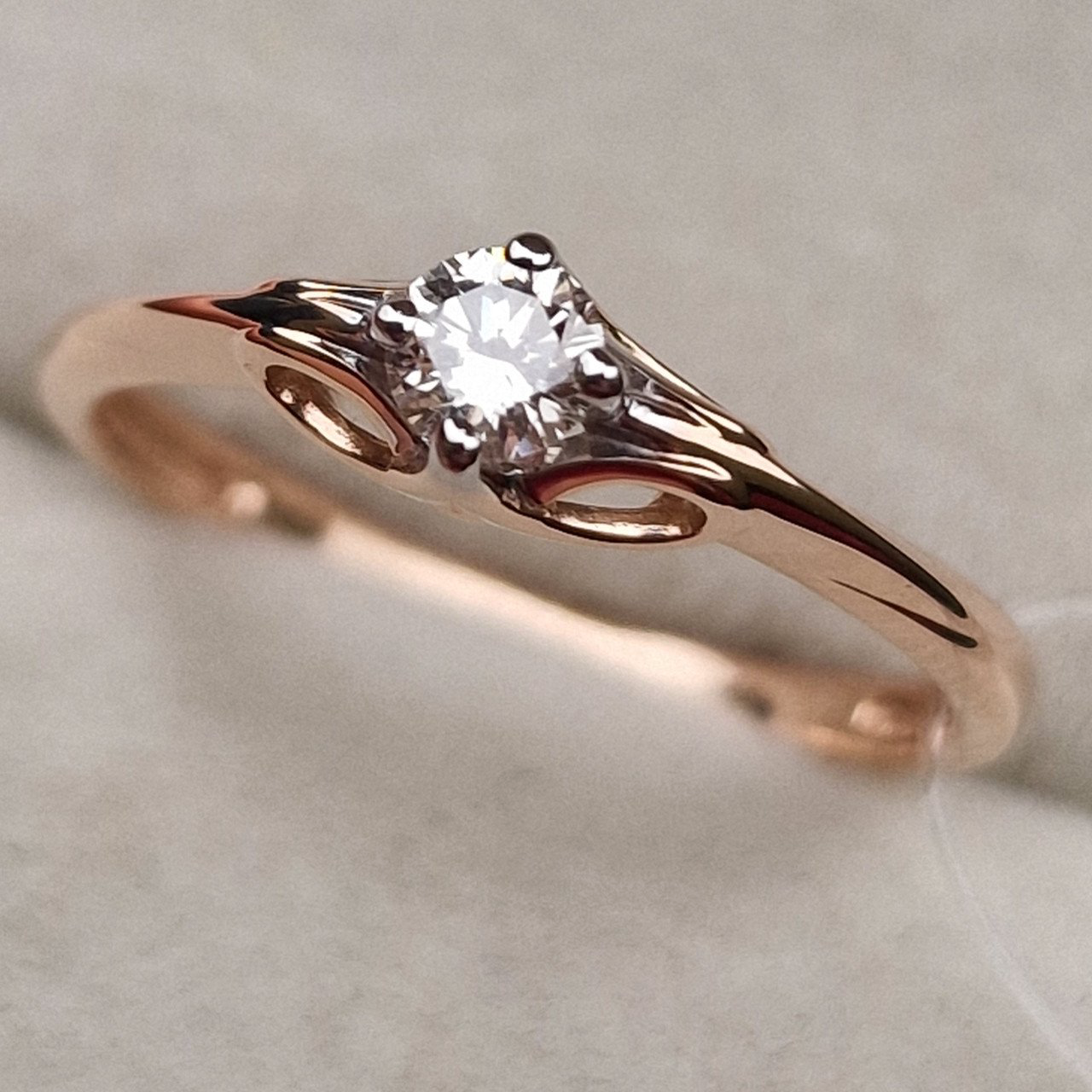 Кольцо Deimantas 98703351 17р 1,5гр 0,17ct. купить,NaN