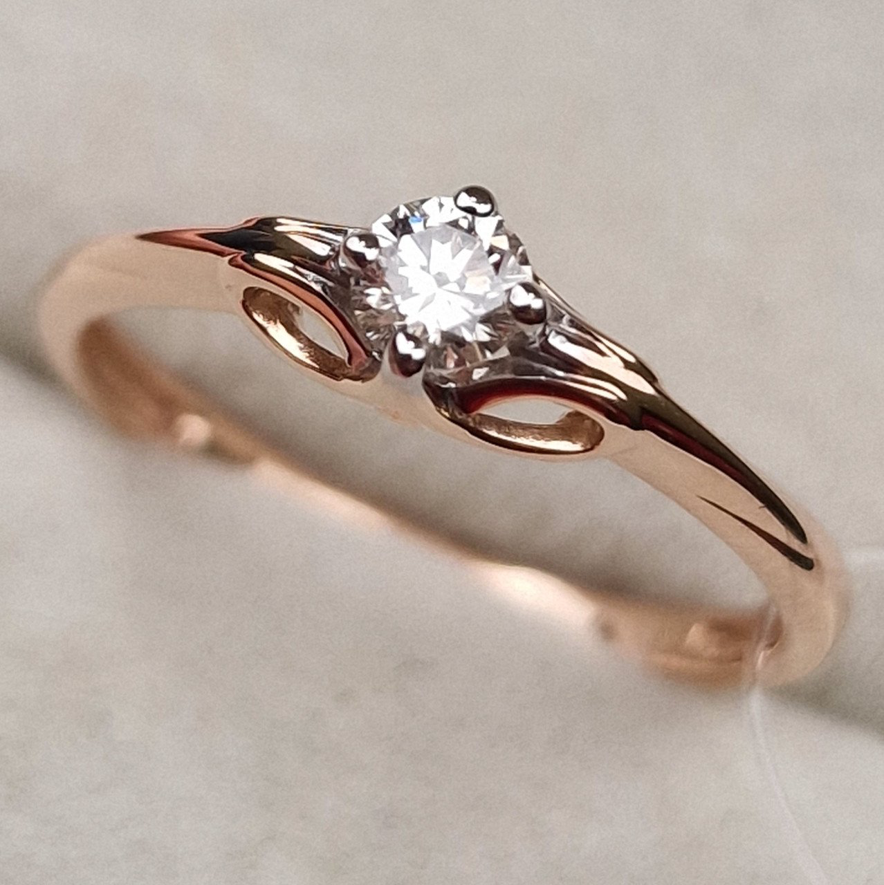 Кольцо Deimantas 98703351 17р 1,5гр 0,17ct. купить,NaN