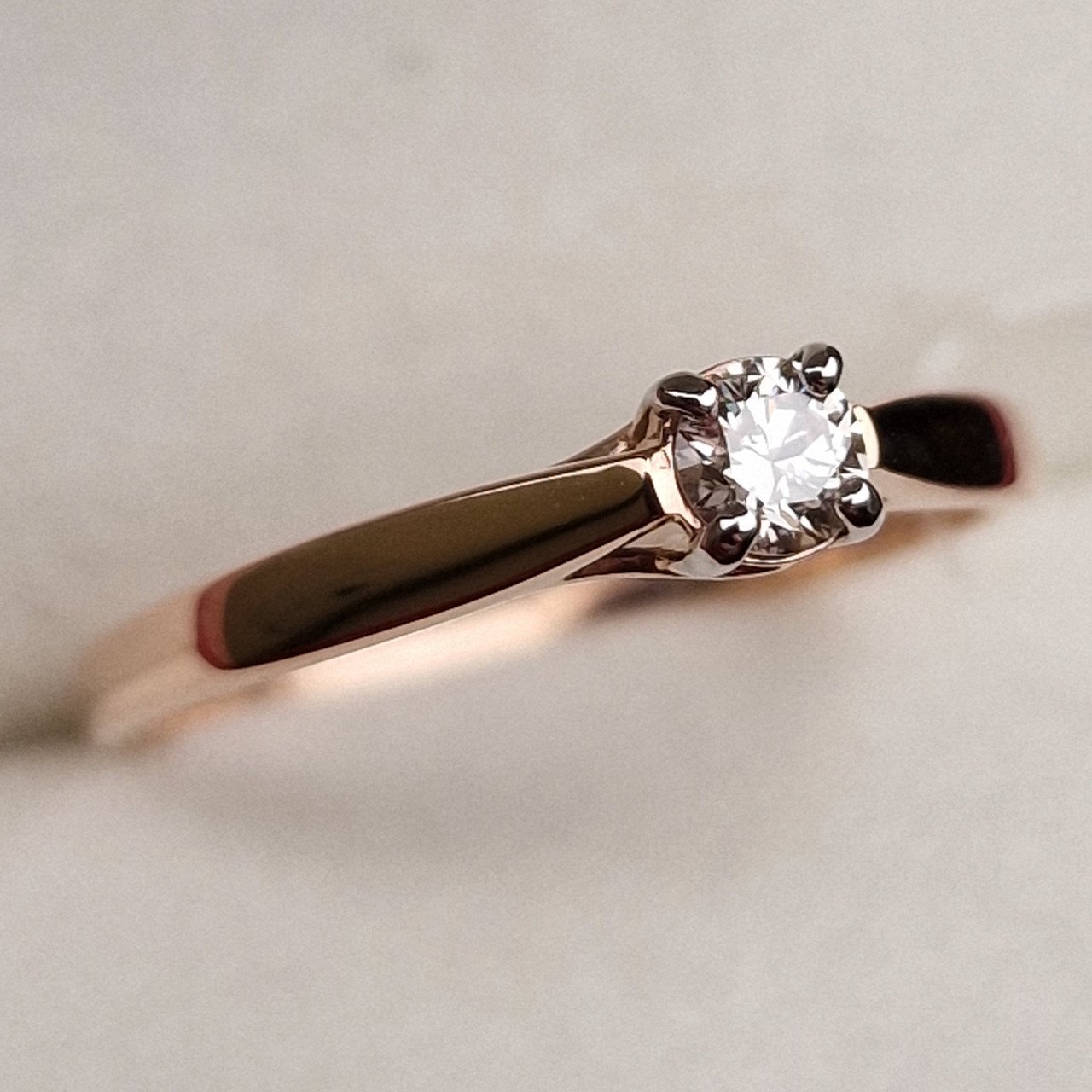 Кольцо Deimantas 98703352 17,5р 1,543гр 0,17ct. купить,NaN