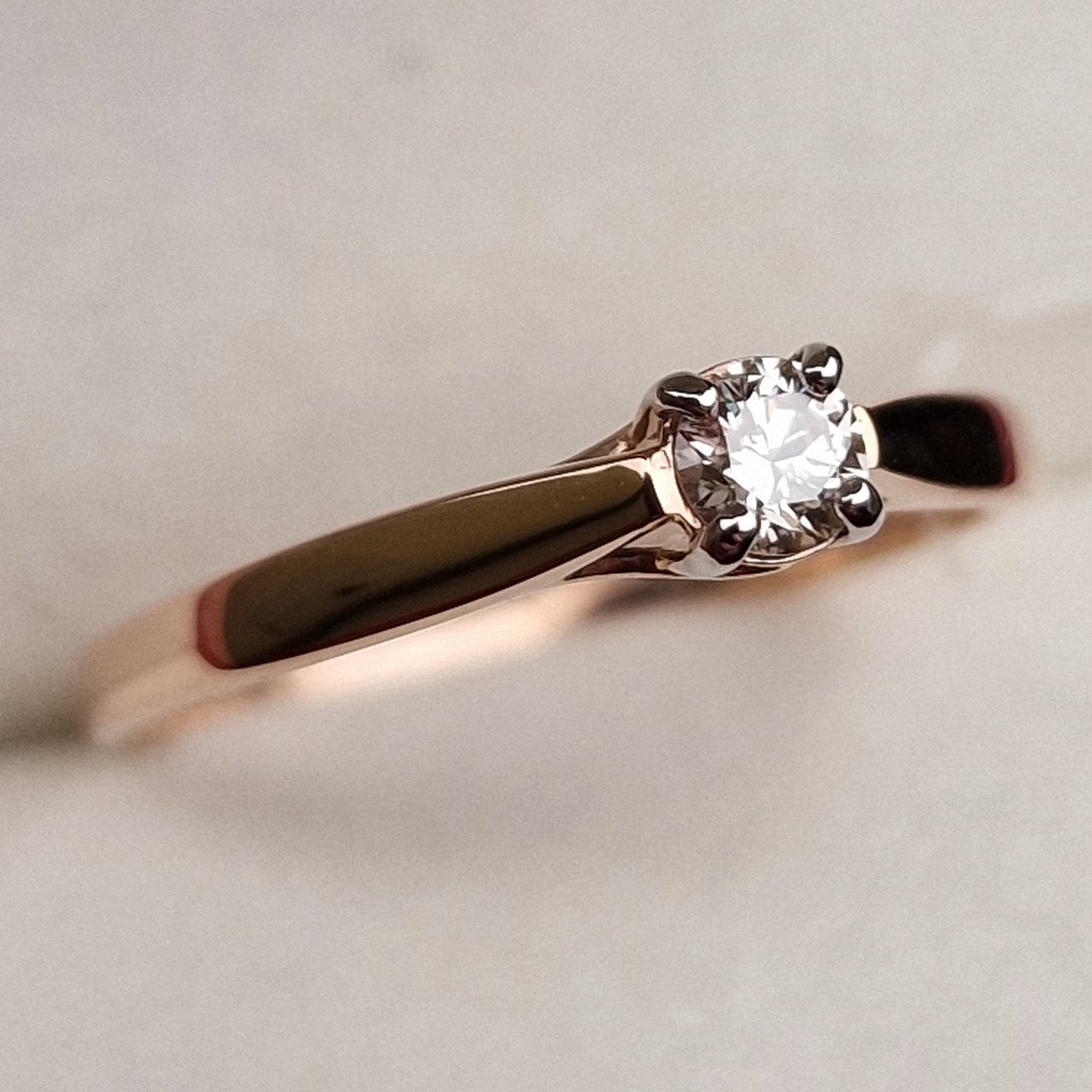 Кольцо Deimantas 98703352 17,5р 1,543гр 0,17ct. купить,NaN