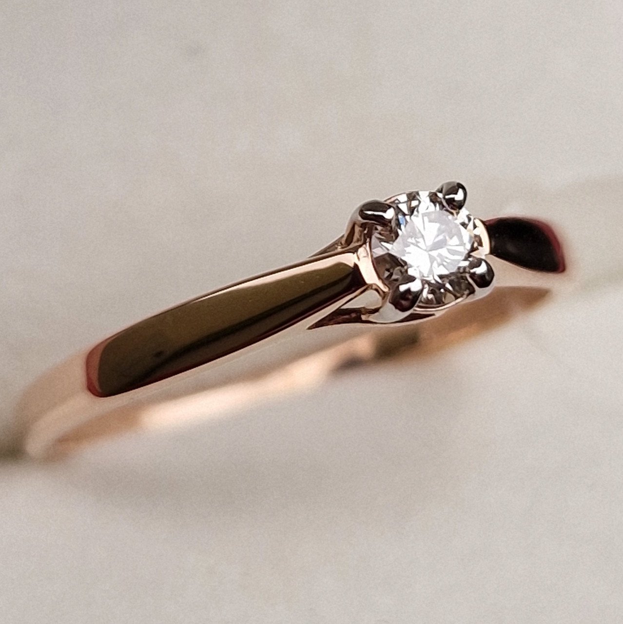 Кольцо Deimantas 98703352 17,5р 1,543гр 0,17ct. купить,NaN