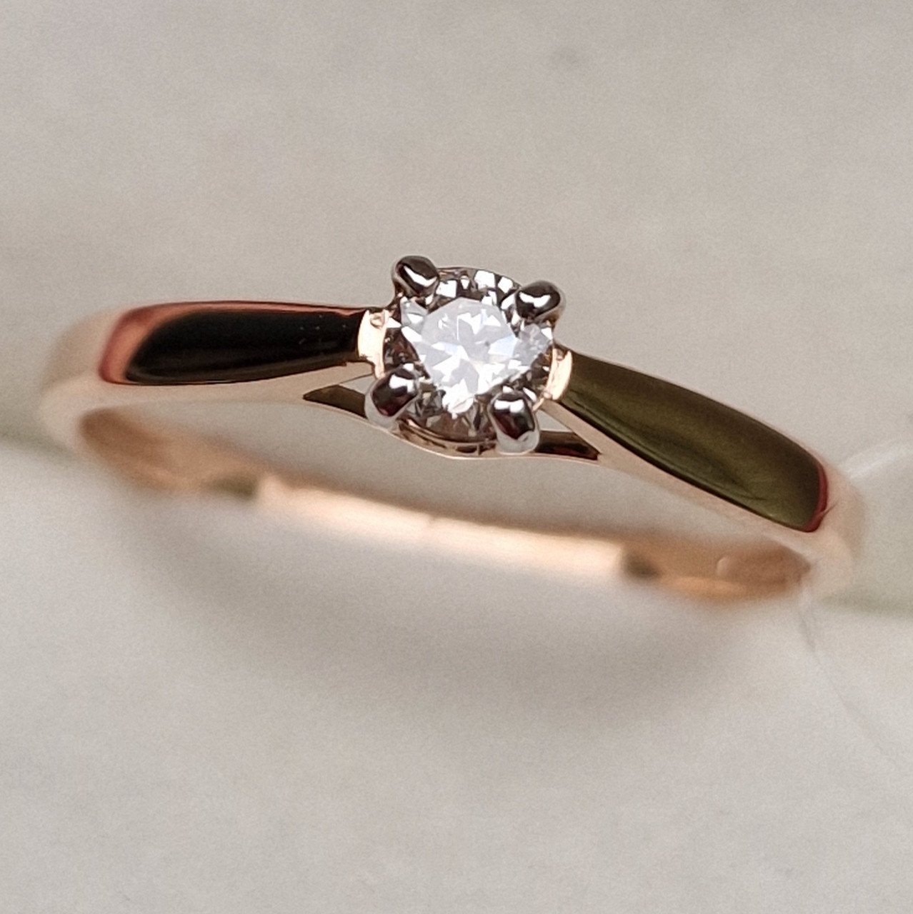 Кольцо Deimantas 98703352 17,5р 1,543гр 0,17ct. купить,NaN