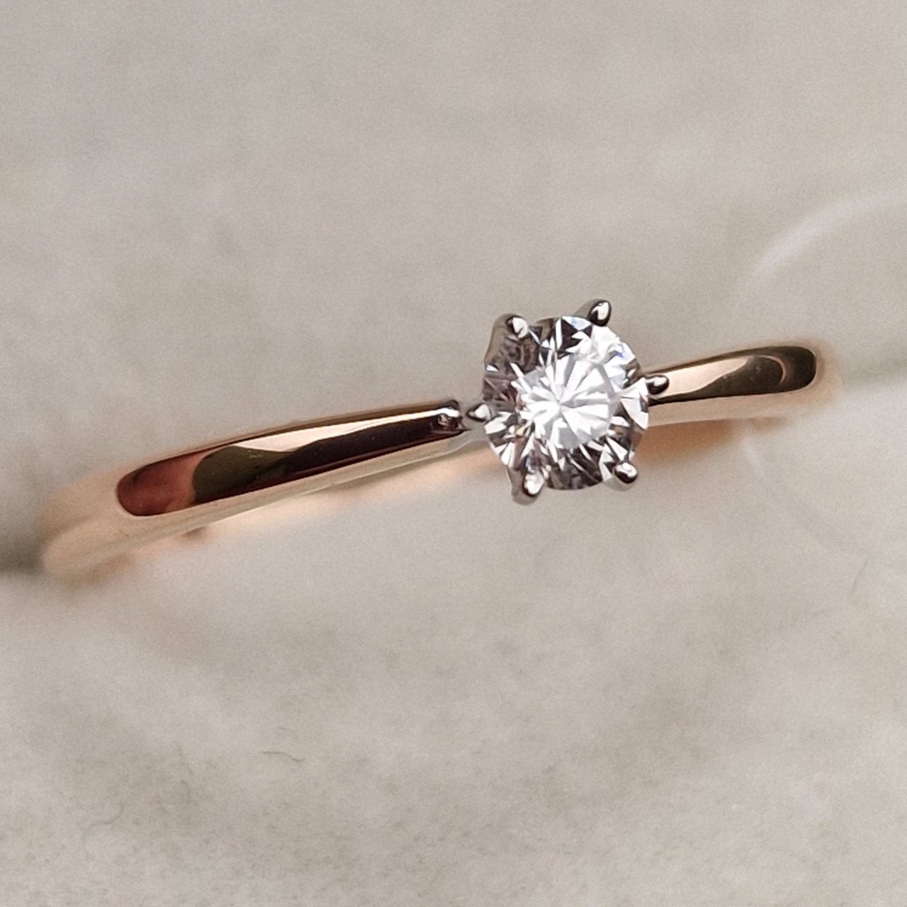 Кольцо Deimantas 98703357 16,5р 1,24гр 0,18ct. купить,NaN