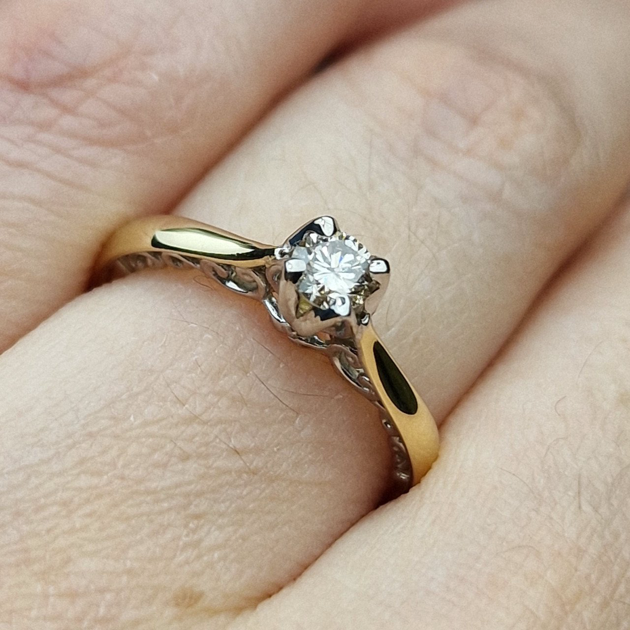 Кольцо Deimantas 98703354 17р 2,05гр 0,24ct. купить,NaN