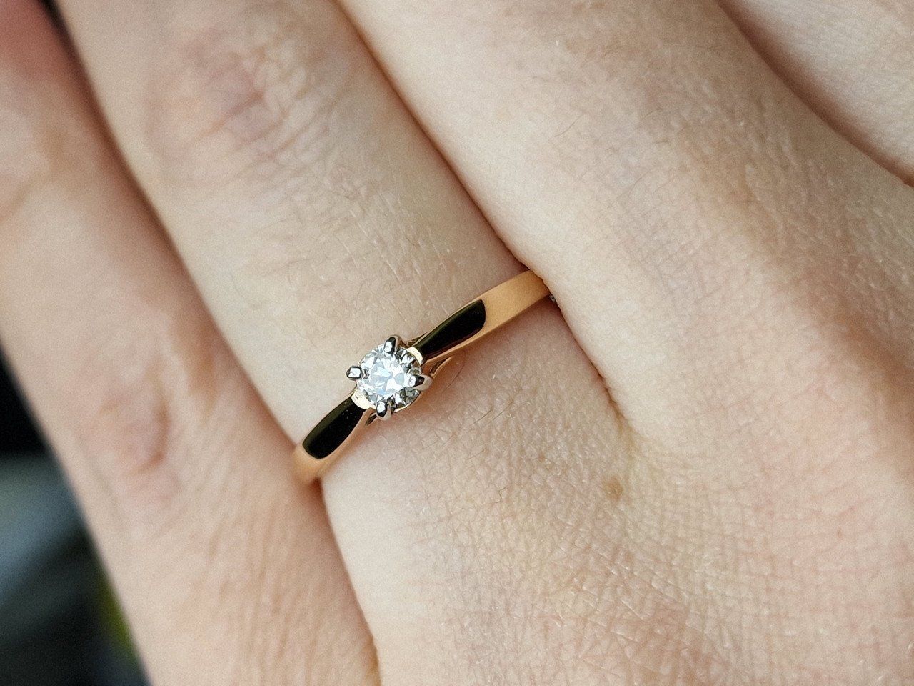 Кольцо Deimantas 98703352 17,5р 1,543гр 0,17ct. купить,NaN