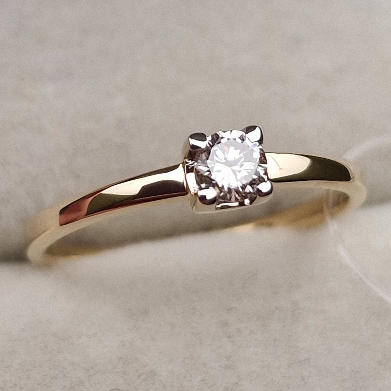 Кольцо Deimantas 98703358 16,5р 1,31гр 0,16ct. купить,NaN