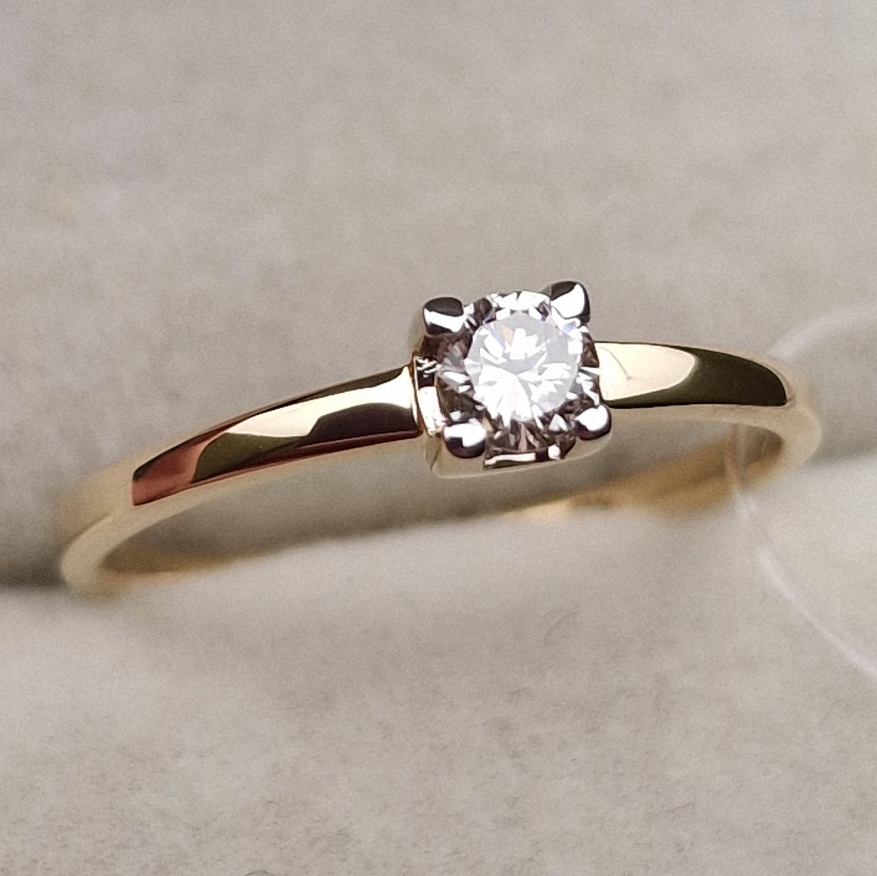 Кольцо Deimantas 98703358 16,5р 1,31гр 0,16ct. купить,NaN
