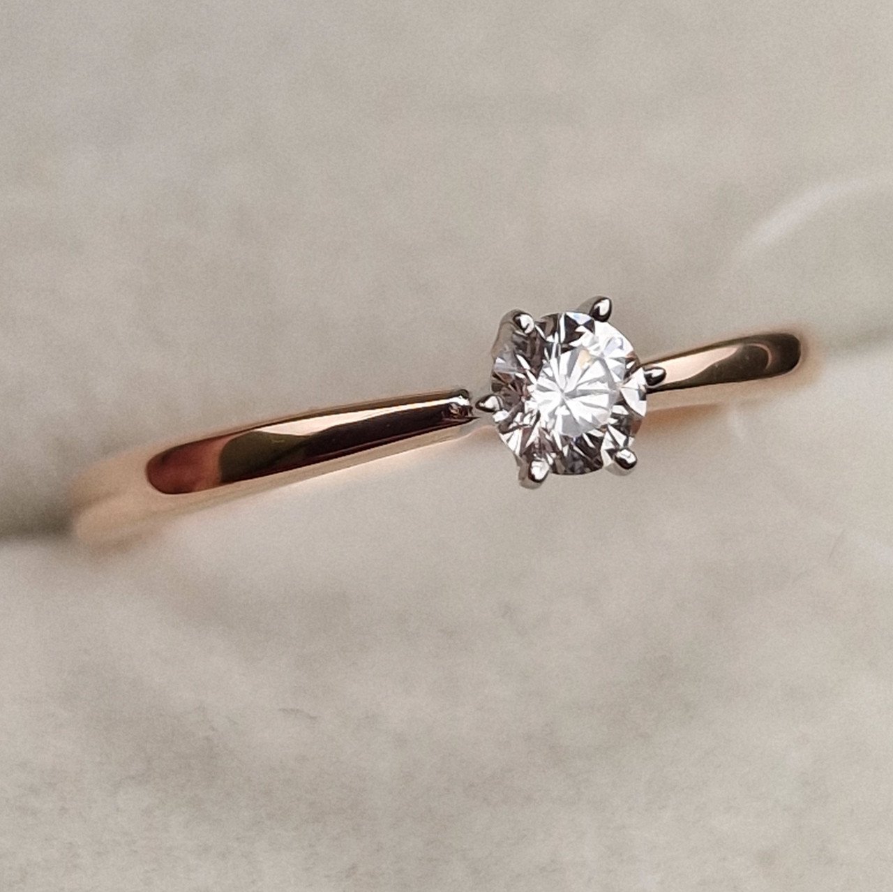 Кольцо Deimantas 98703357 16,5р 1,24гр 0,18ct. купить,NaN