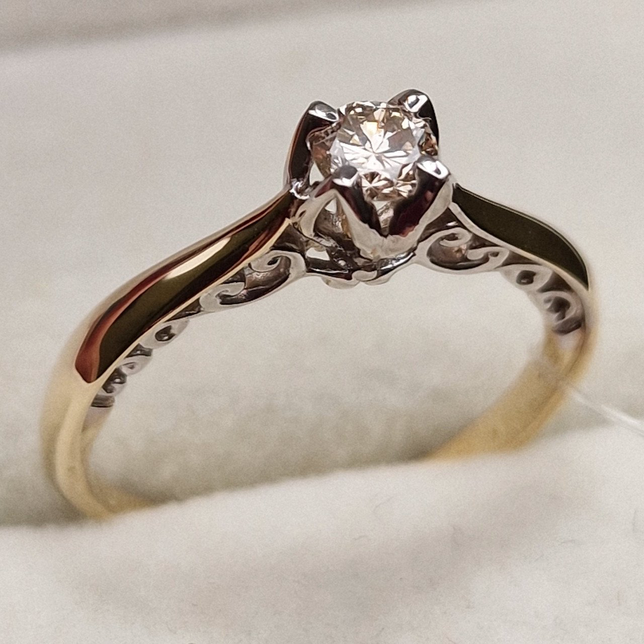 Кольцо Deimantas 98703354 17р 2,05гр 0,24ct. купить,NaN