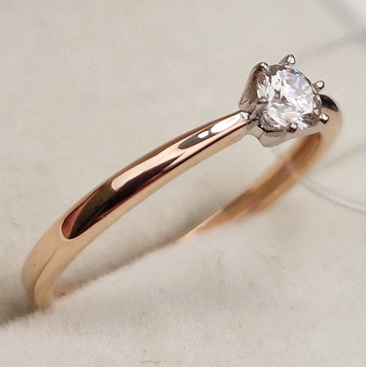 Кольцо Deimantas 98703357 16,5р 1,24гр 0,18ct. купить,NaN