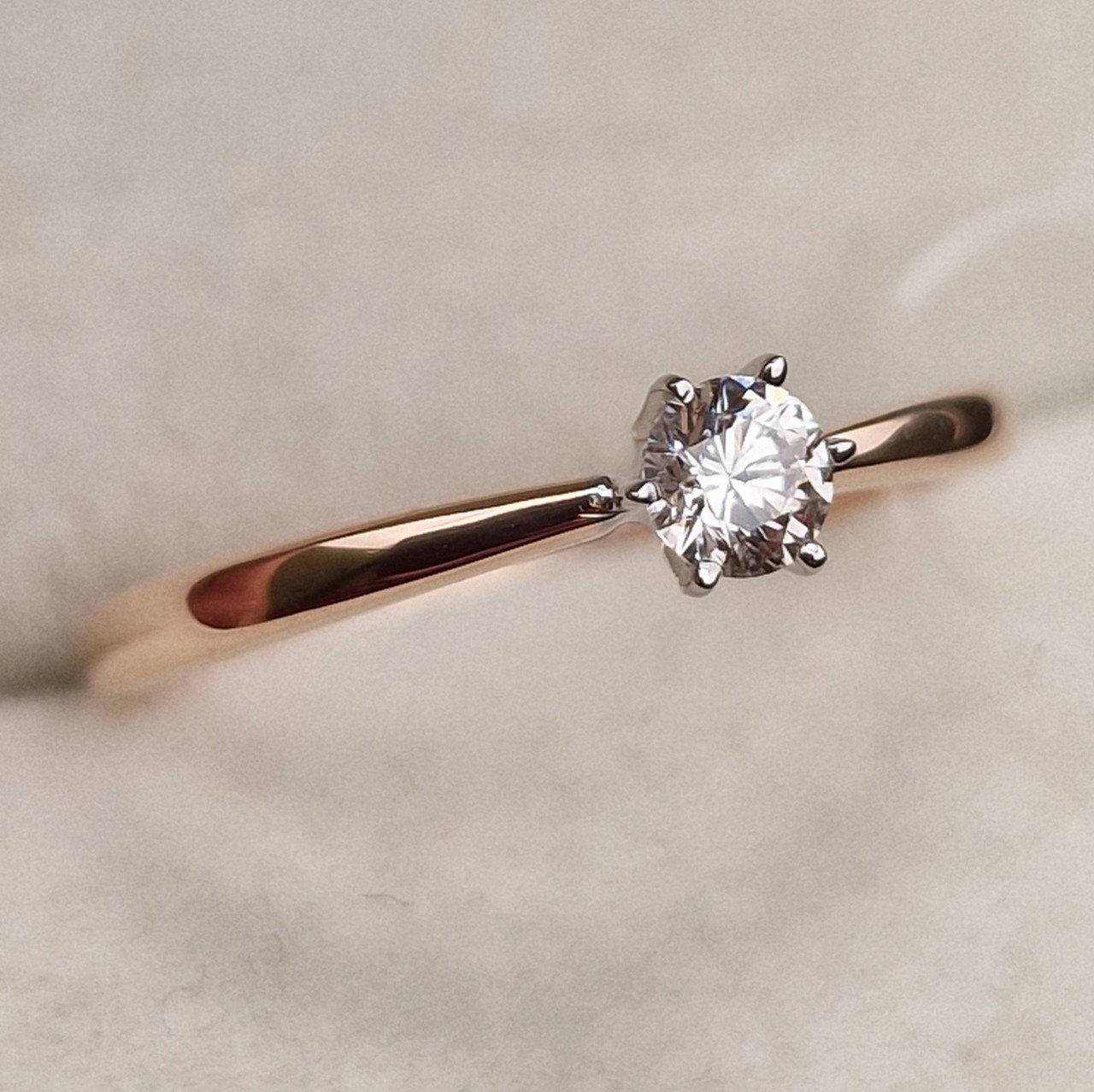 Кольцо Deimantas 98703357 16,5р 1,24гр 0,18ct. купить,NaN