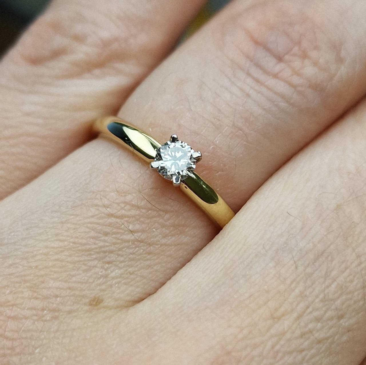 Кольцо Deimantas 98703364 17р 2,17гр 0,26ct. купить,NaN
