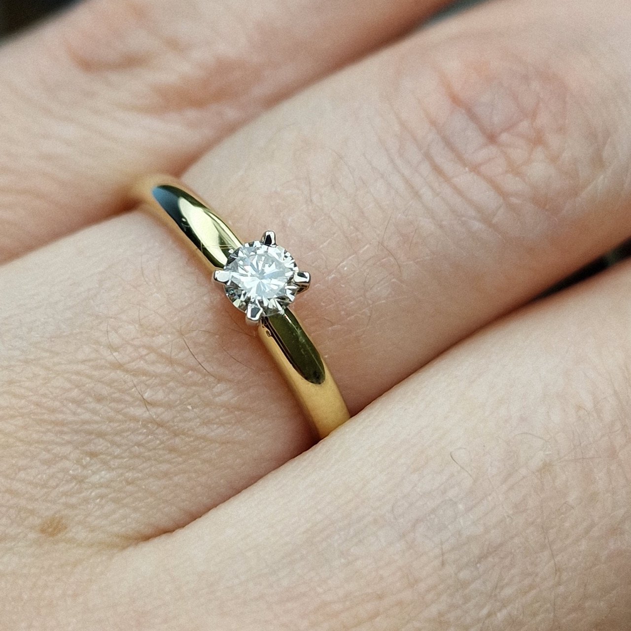 Кольцо Deimantas 98703364 17р 2,17гр 0,26ct. купить,NaN