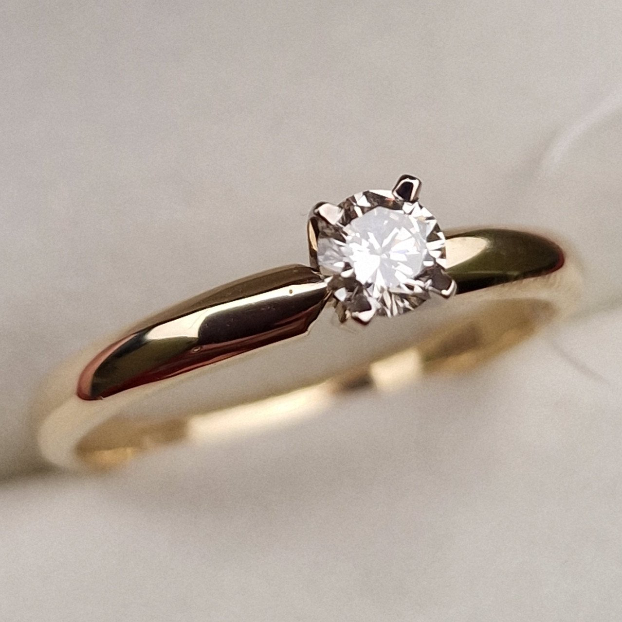 Кольцо Deimantas 98703364 17р 2,17гр 0,26ct. купить,NaN