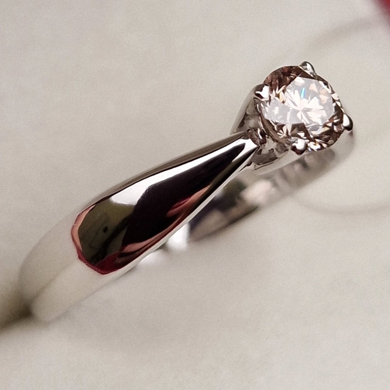 Кольцо Deimantas 98703362 16,5р 3,26гр 0,38ct. купить,NaN