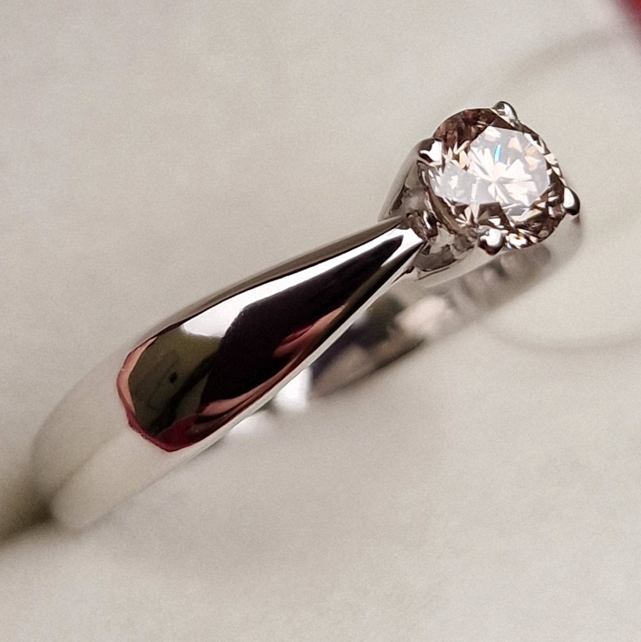 Кольцо Deimantas 98703362 16,5р 3,26гр 0,38ct. купить,NaN