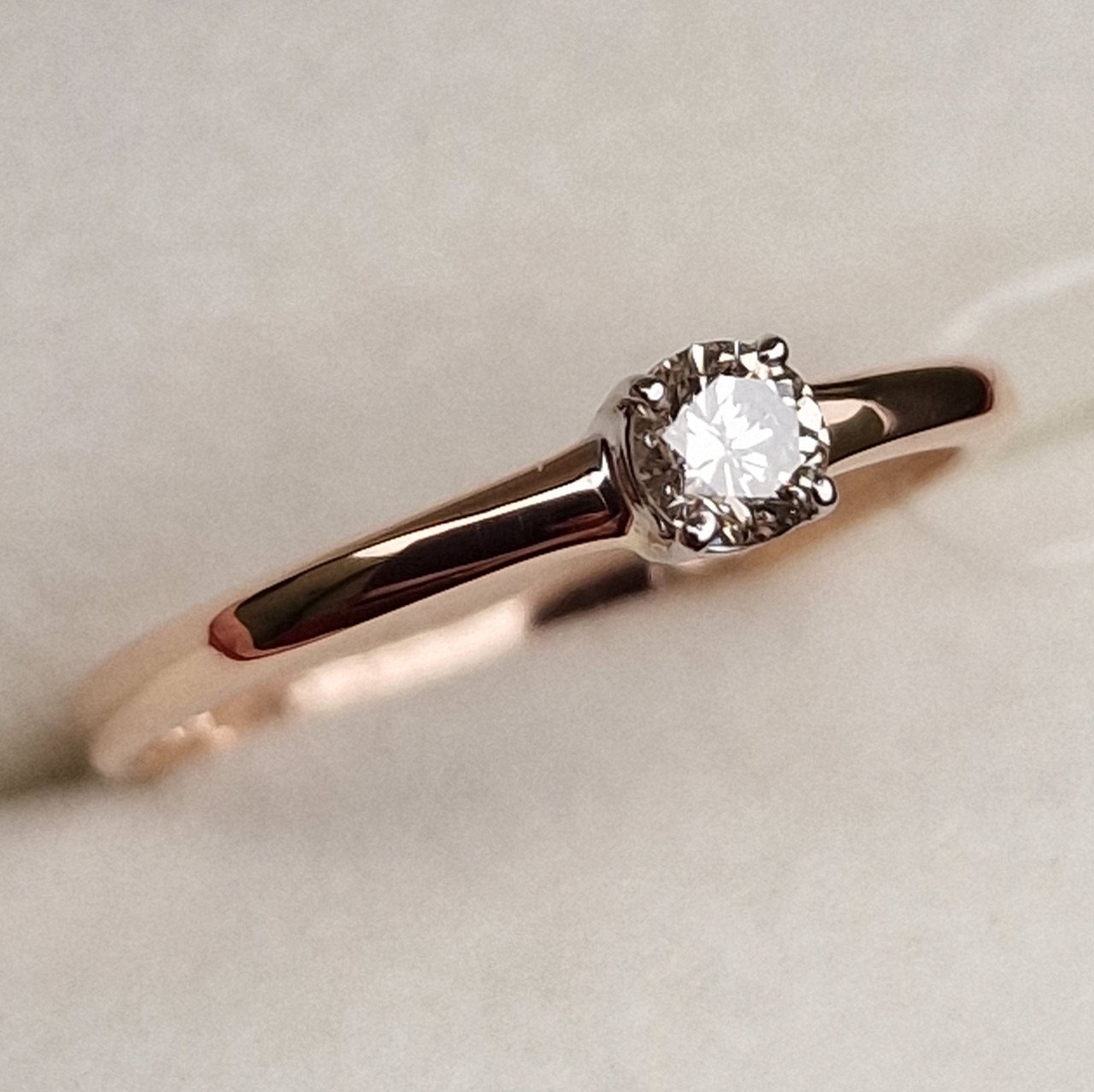 Кольцо Deimantas 98703360 16р 1,08гр 0,17ct. купить,NaN