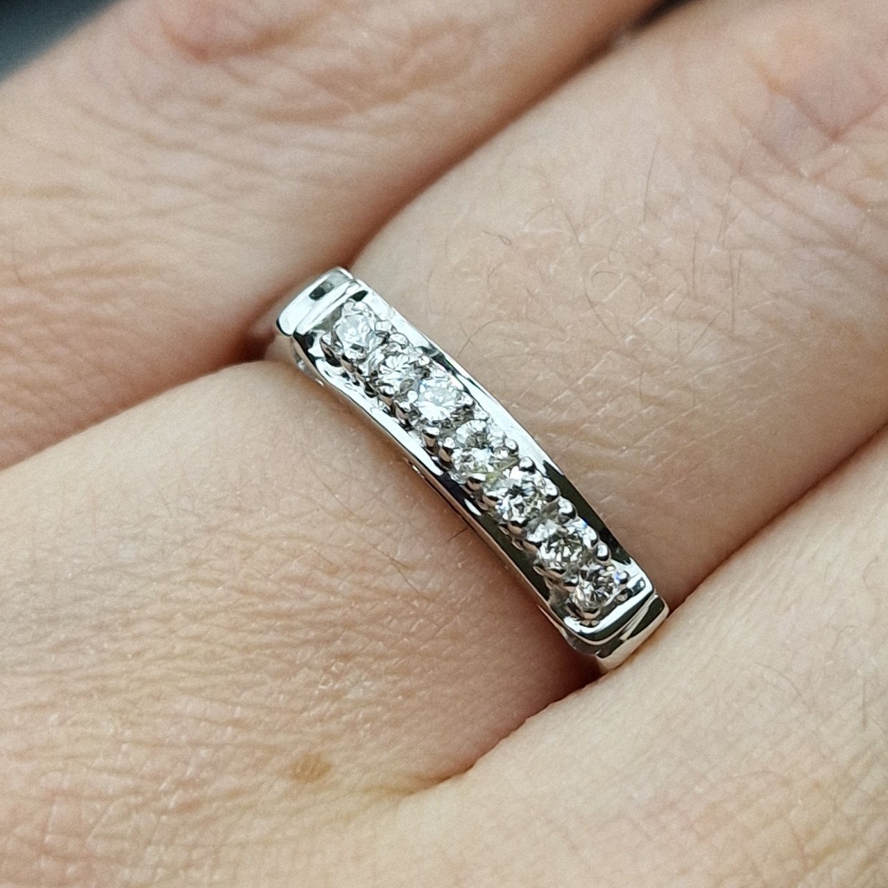 Кольца Deimantas 98703361 16,5р 2,45гр 0,21ct. купить,NaN