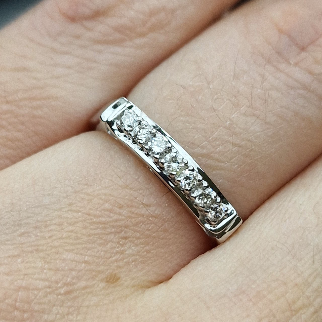Кольца Deimantas 98703361 16,5р 2,45гр 0,21ct. купить,NaN