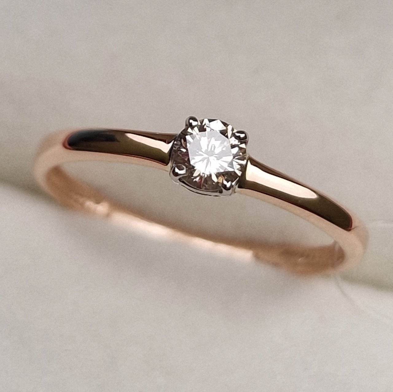 Кольцо Deimantas 98703360 16р 1,08гр 0,17ct. купить,NaN