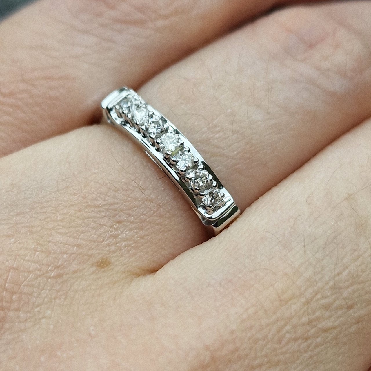 Кольца Deimantas 98703361 16,5р 2,45гр 0,21ct. купить,NaN