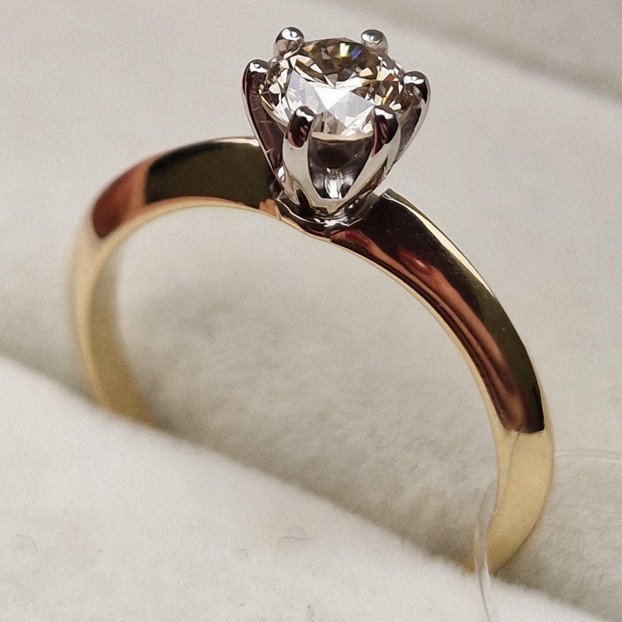 Кольцо Deimantas 98703363 17,5р 2,48гр 0,60ct. купить,NaN
