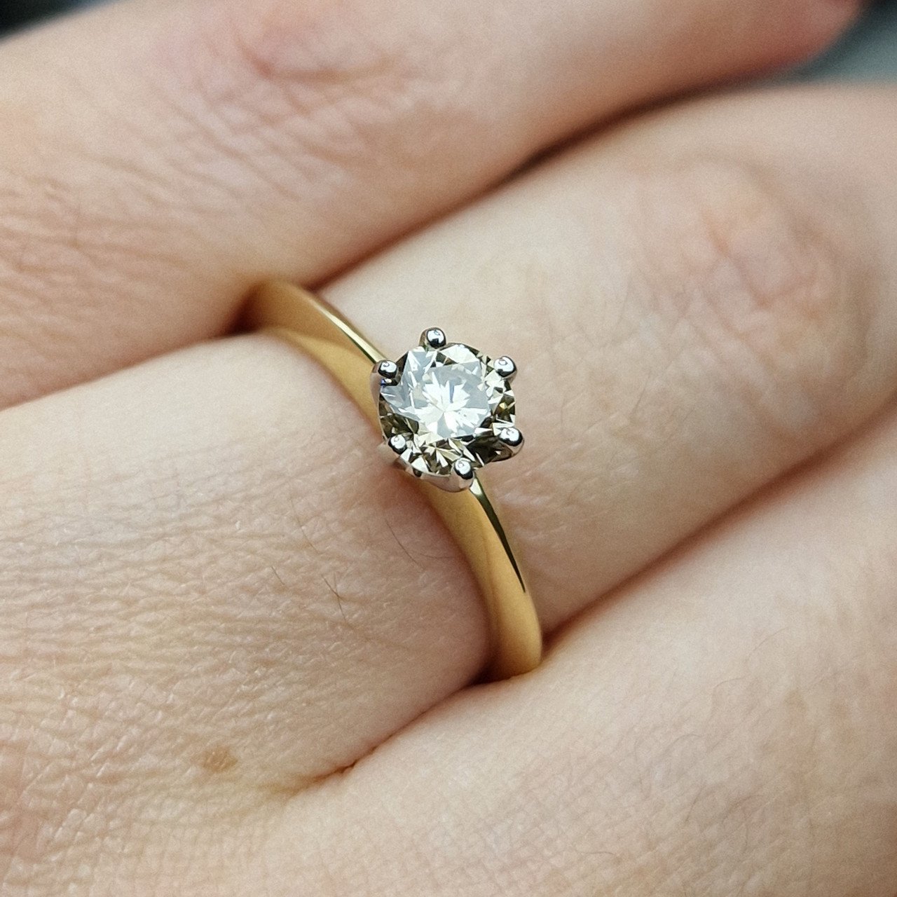 Кольцо Deimantas 98703363 17,5р 2,48гр 0,60ct. купить,NaN