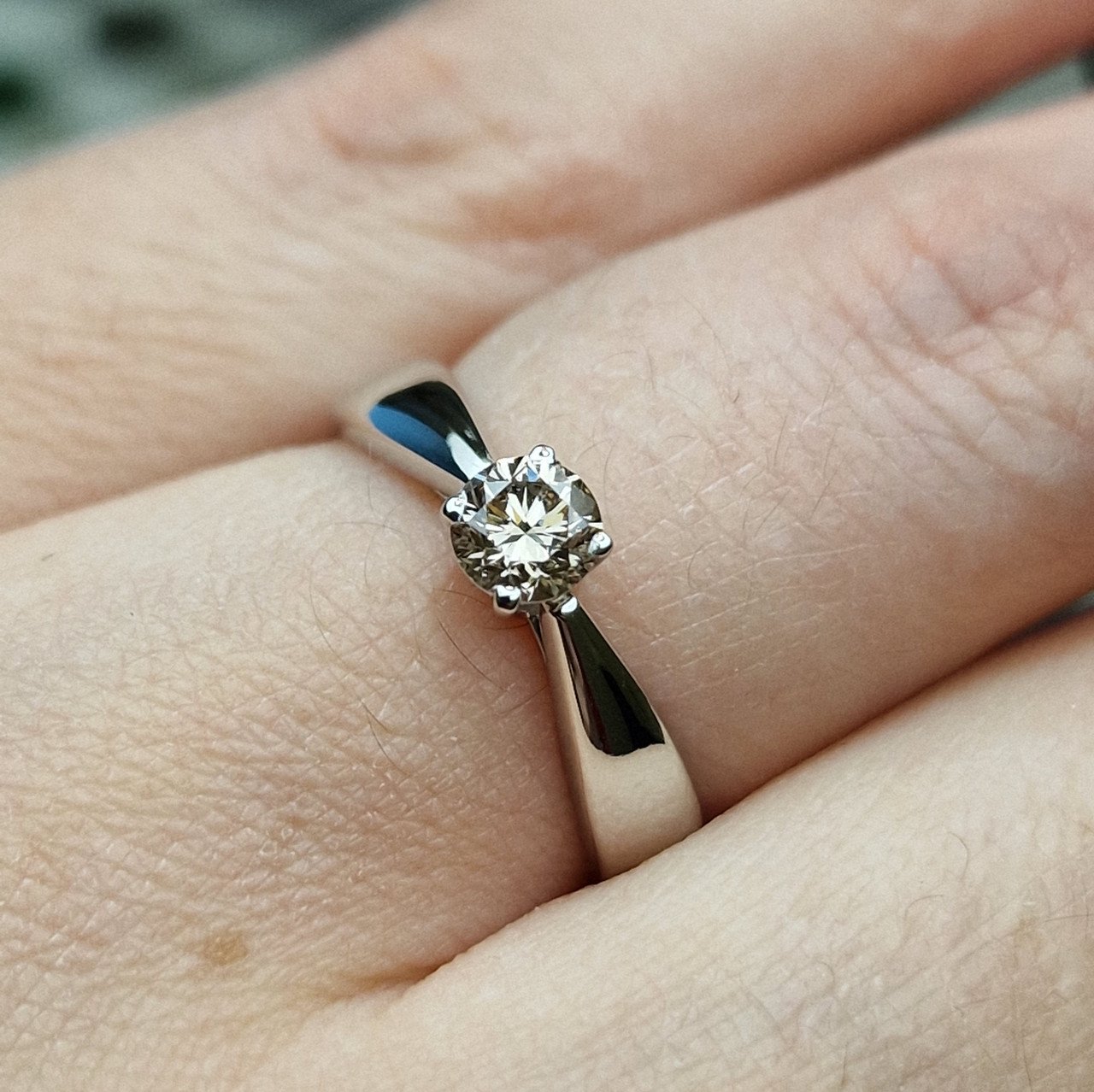 Кольцо Deimantas 98703362 16,5р 3,26гр 0,38ct. купить,NaN