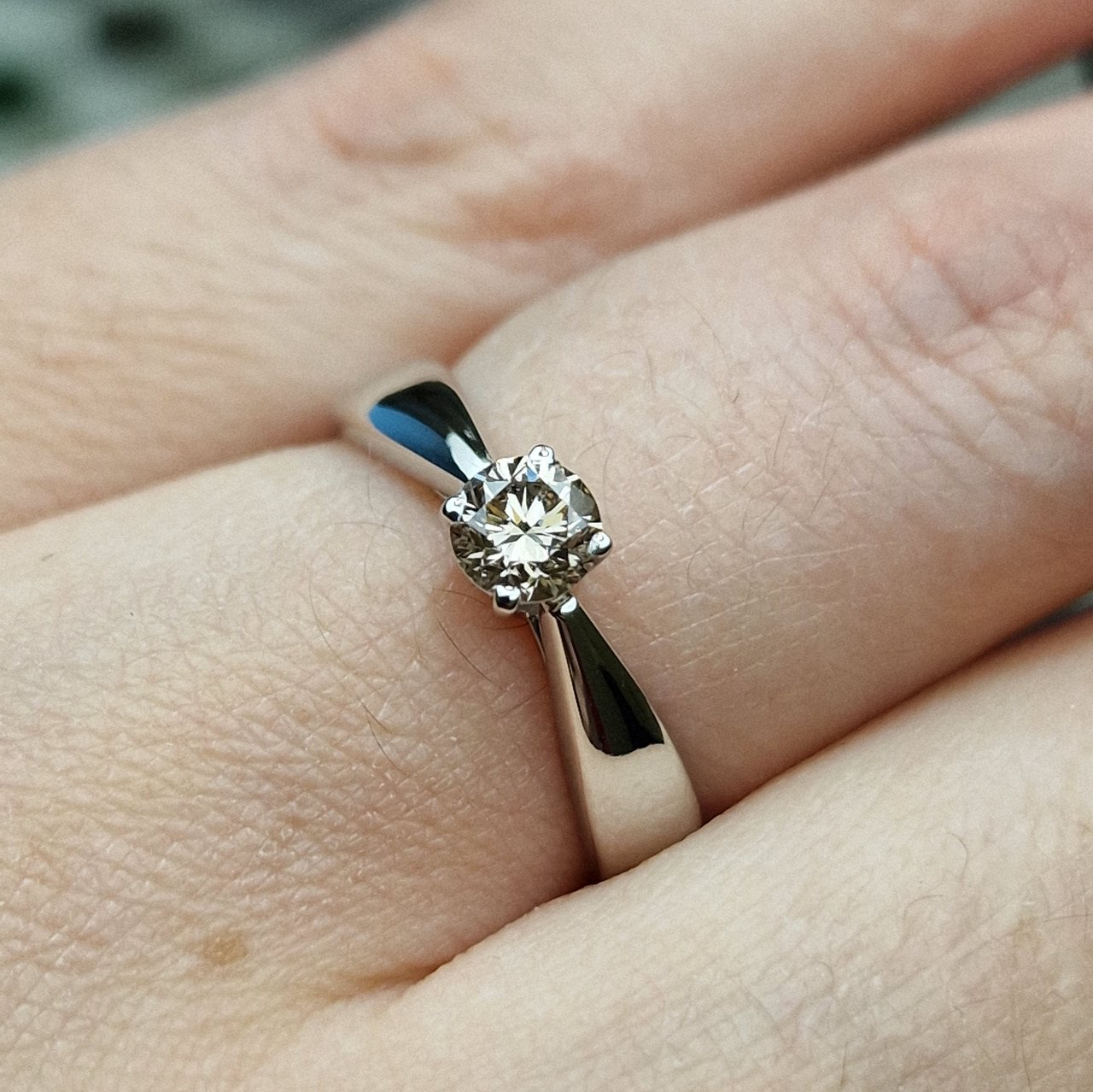 Кольцо Deimantas 98703362 16,5р 3,26гр 0,38ct. купить,NaN