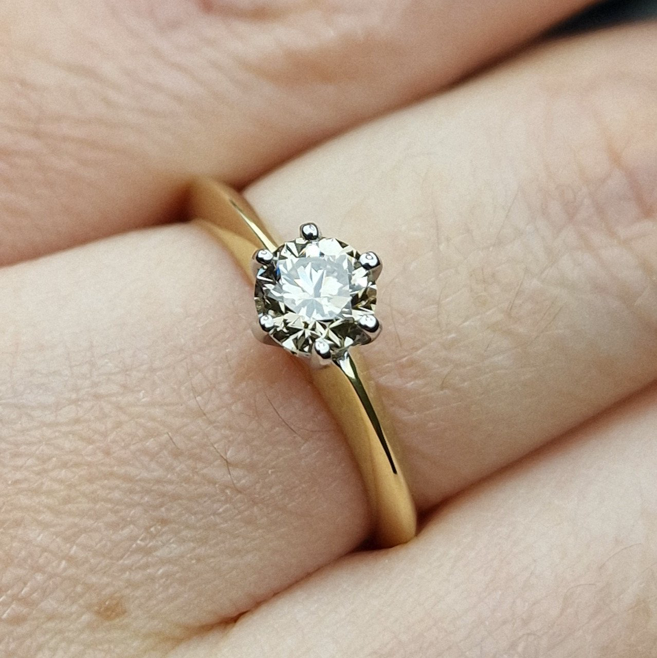 Кольцо Deimantas 98703363 17,5р 2,48гр 0,60ct. купить,NaN