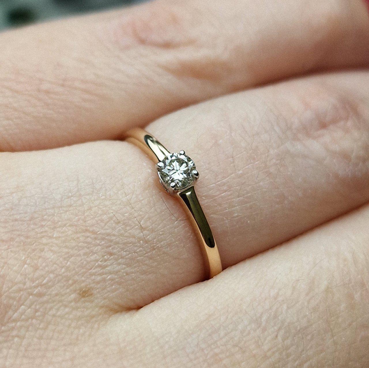 Кольцо Deimantas 98703360 16р 1,08гр 0,17ct. купить,NaN