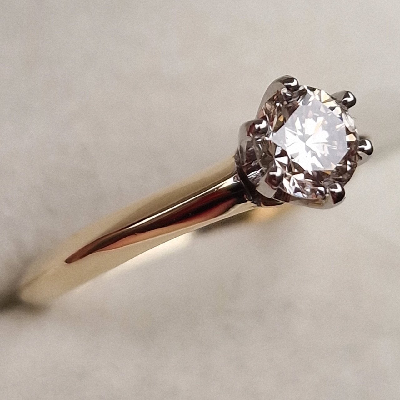 Кольцо Deimantas 98703366 17,5р 2,152гр 0,62ct. купить,NaN