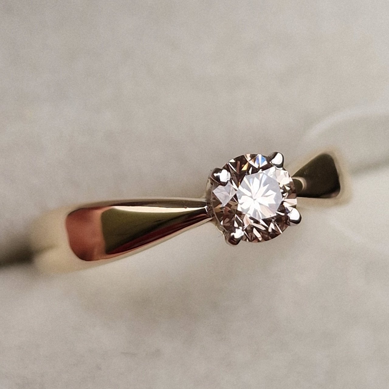Кольцо Deimantas 98703368 16,5р 3,22гр 0,43ct. купить,NaN
