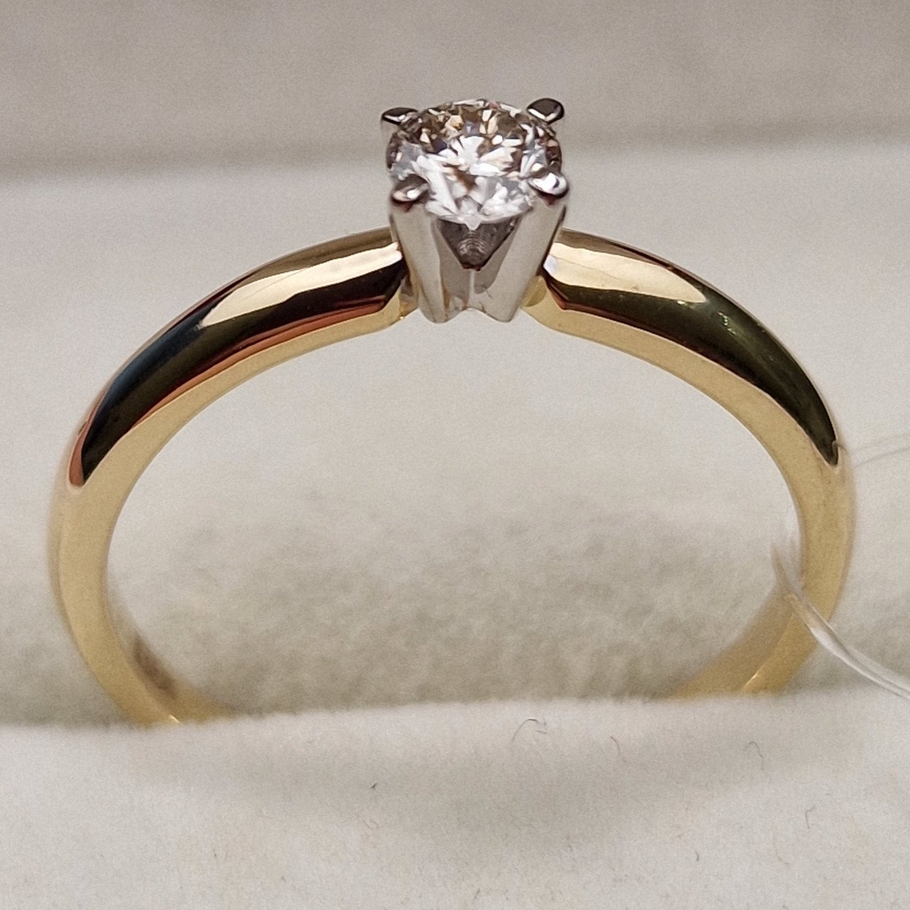 Кольцо Deimantas 98703369 17р 2,09гр 0,23ct. купить,NaN