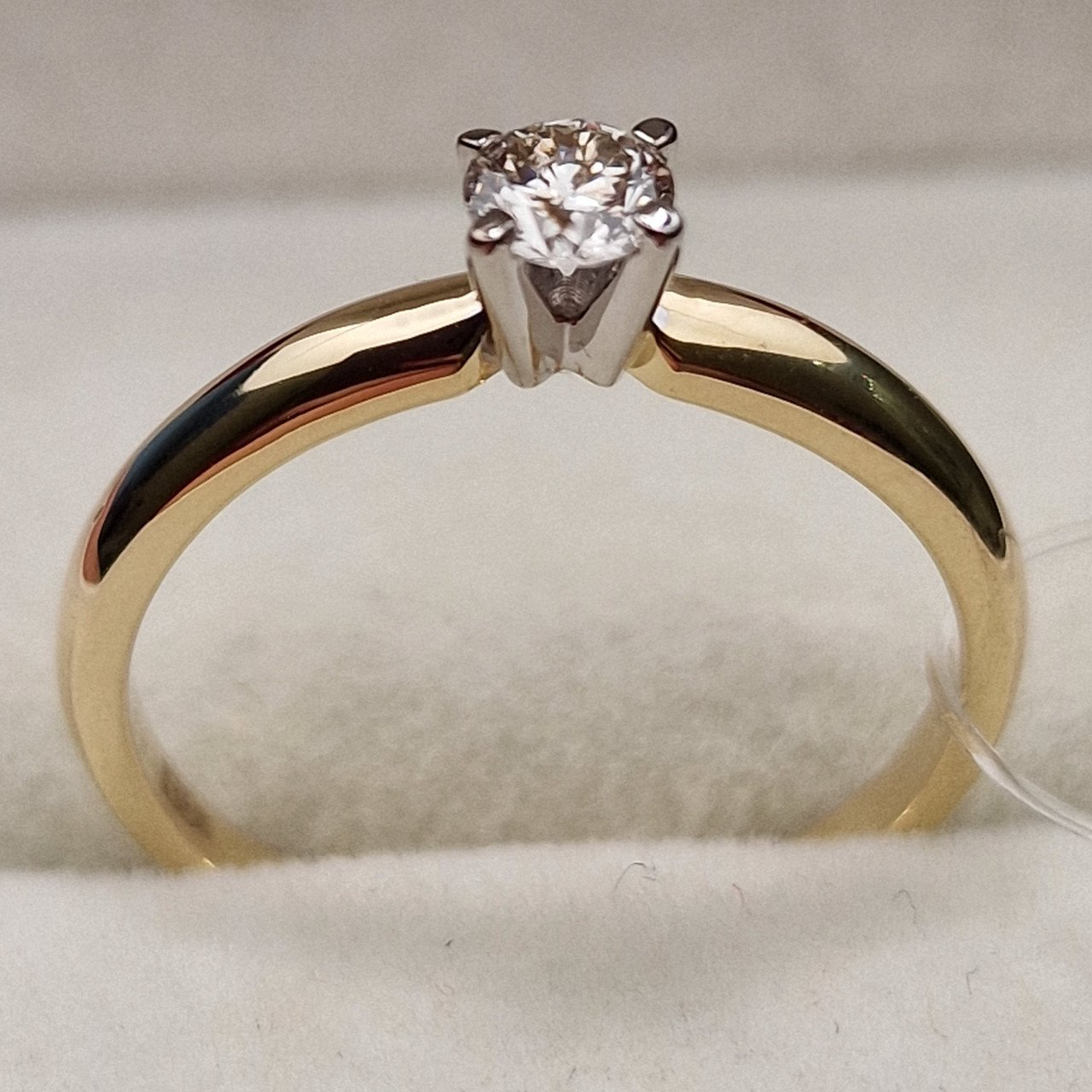 Кольцо Deimantas 98703369 17р 2,09гр 0,23ct. купить,NaN