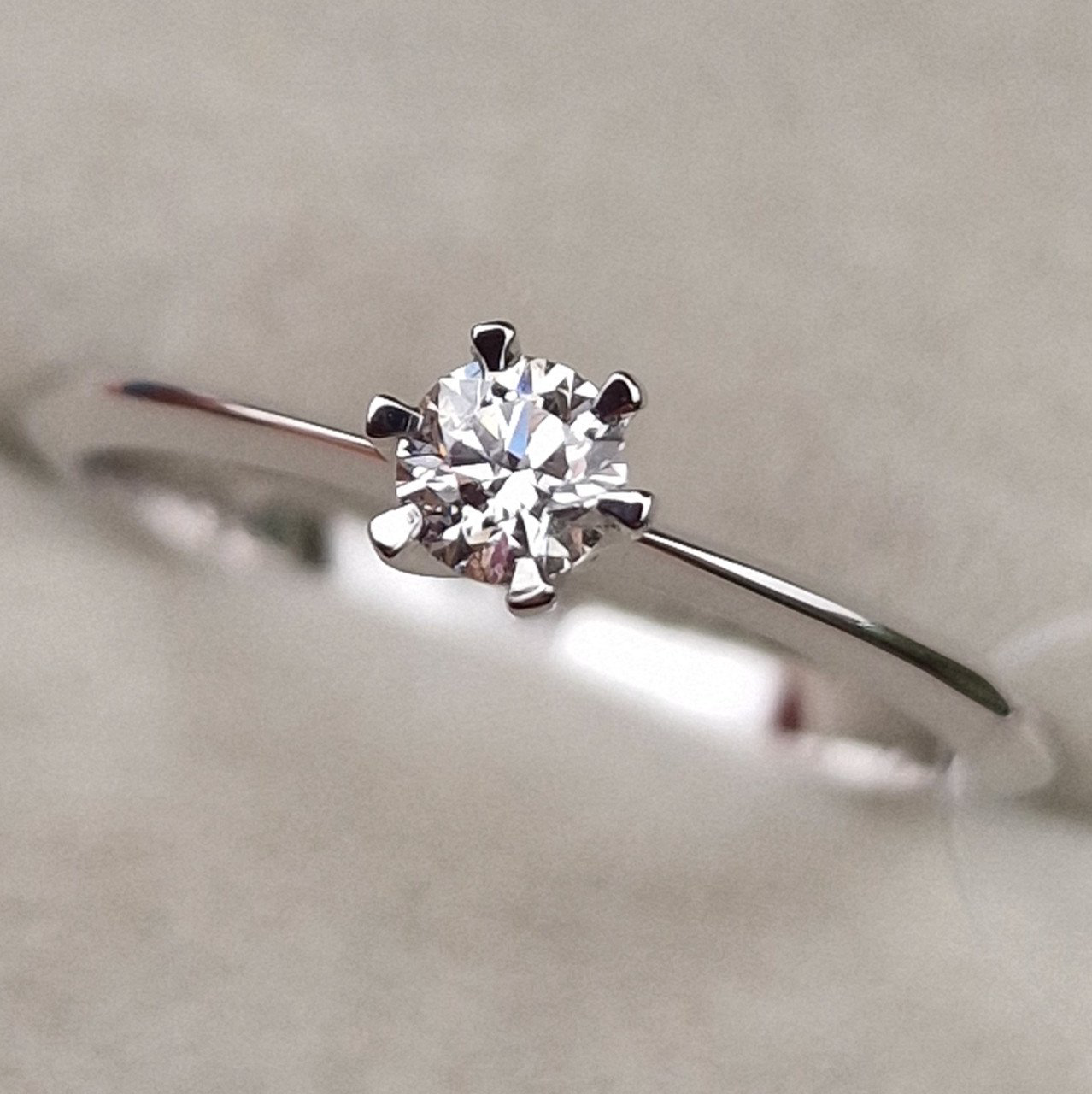 Кольцо Deimantas 98703372 16,5р 1,76гр 0,17ct. купить,NaN
