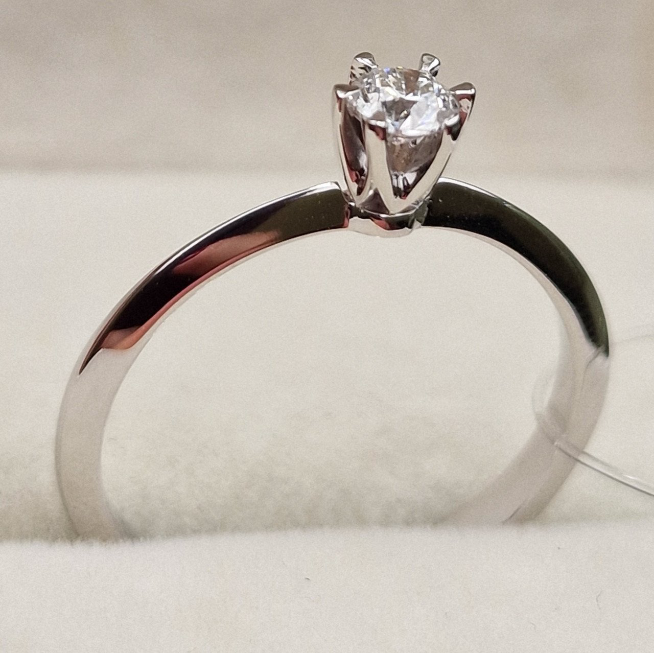 Кольцо Deimantas 98703372 16,5р 1,76гр 0,17ct. купить,NaN