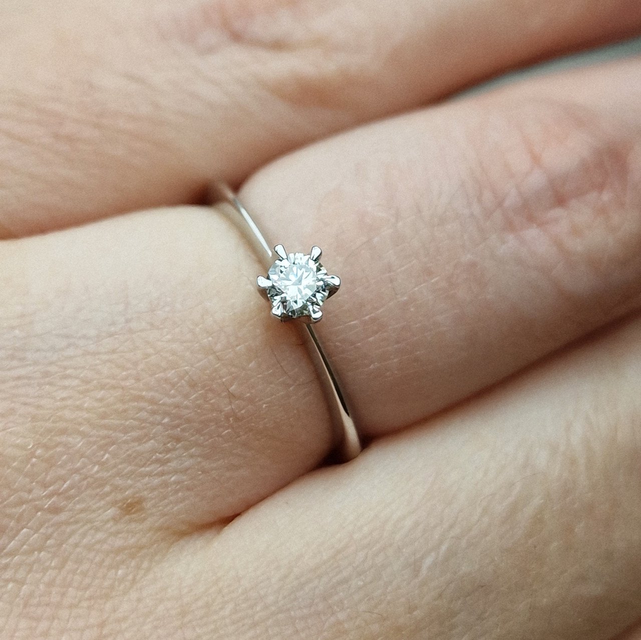 Кольцо Deimantas 98703371 16,5р 1,79гр 0,16ct. купить,NaN