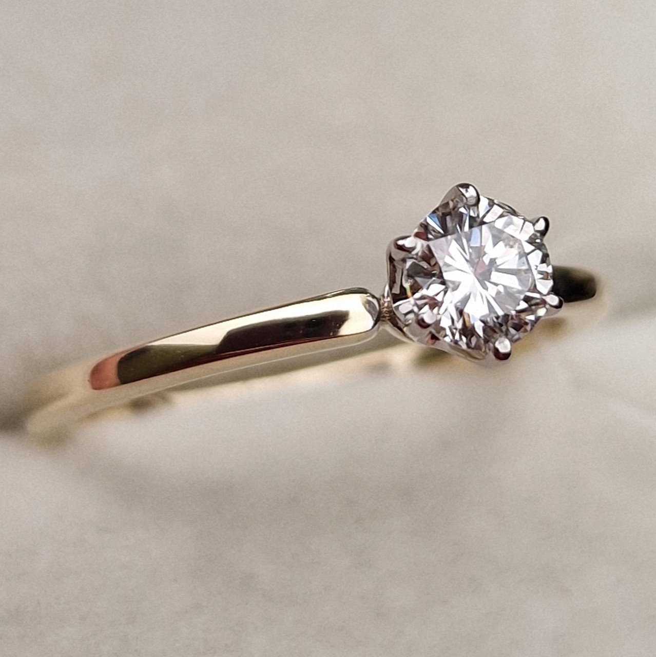 Кольцо Deimantas 98703376 17р 2,03гр 0,40ct. купить,NaN
