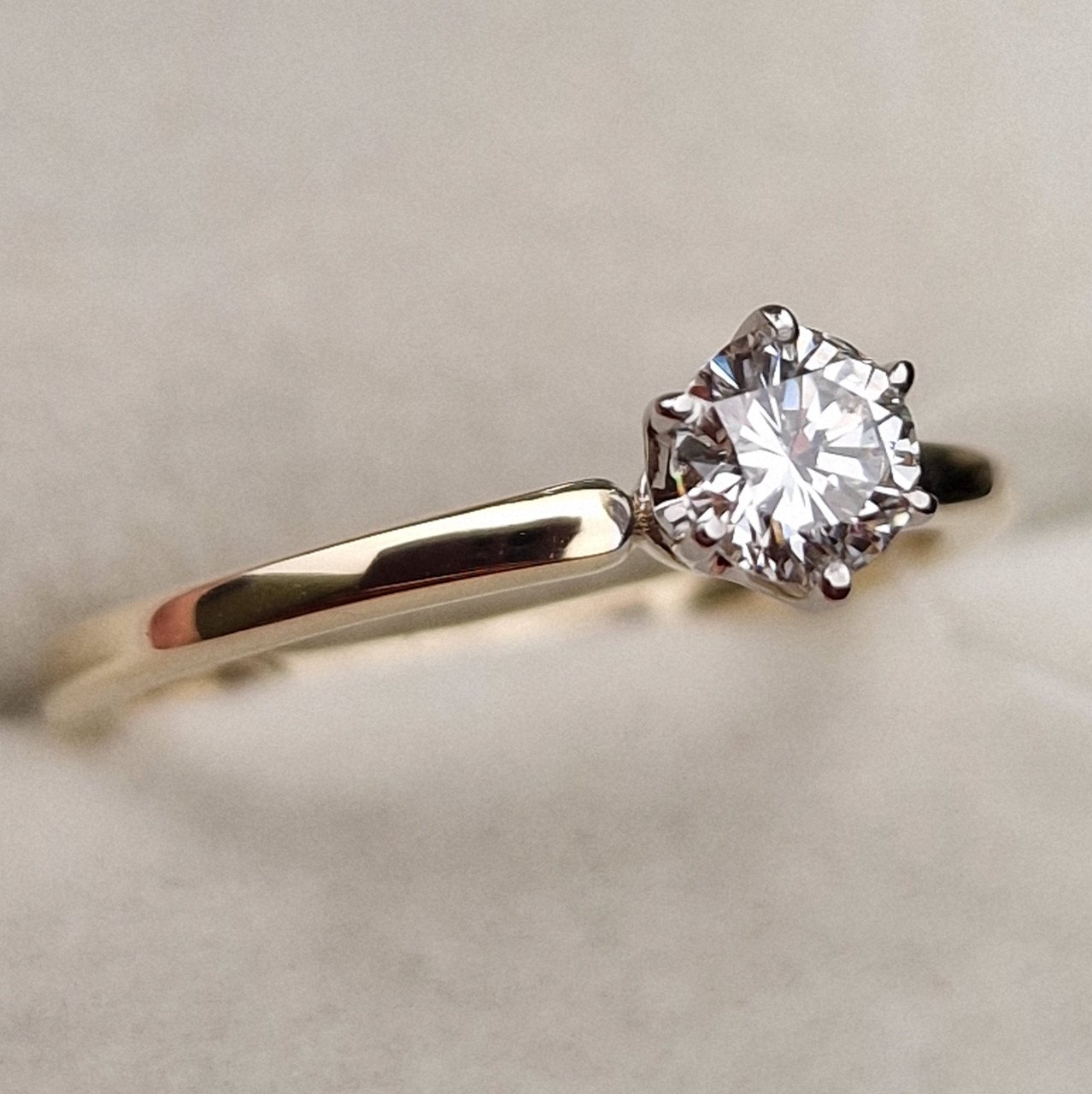 Кольцо Deimantas 98703376 17р 2,03гр 0,40ct. купить,NaN