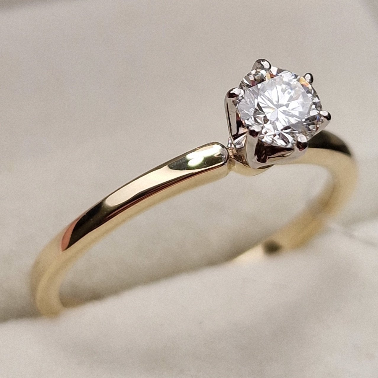 Кольцо Deimantas 98703376 17р 2,03гр 0,40ct. купить,NaN