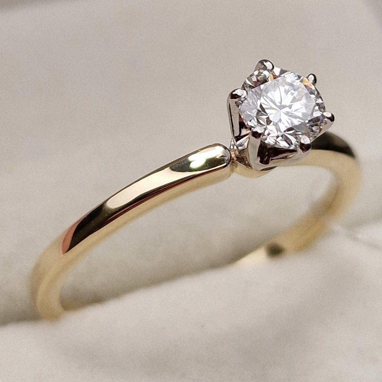 Кольцо Deimantas 98703376 17р 2,03гр 0,40ct. купить,NaN