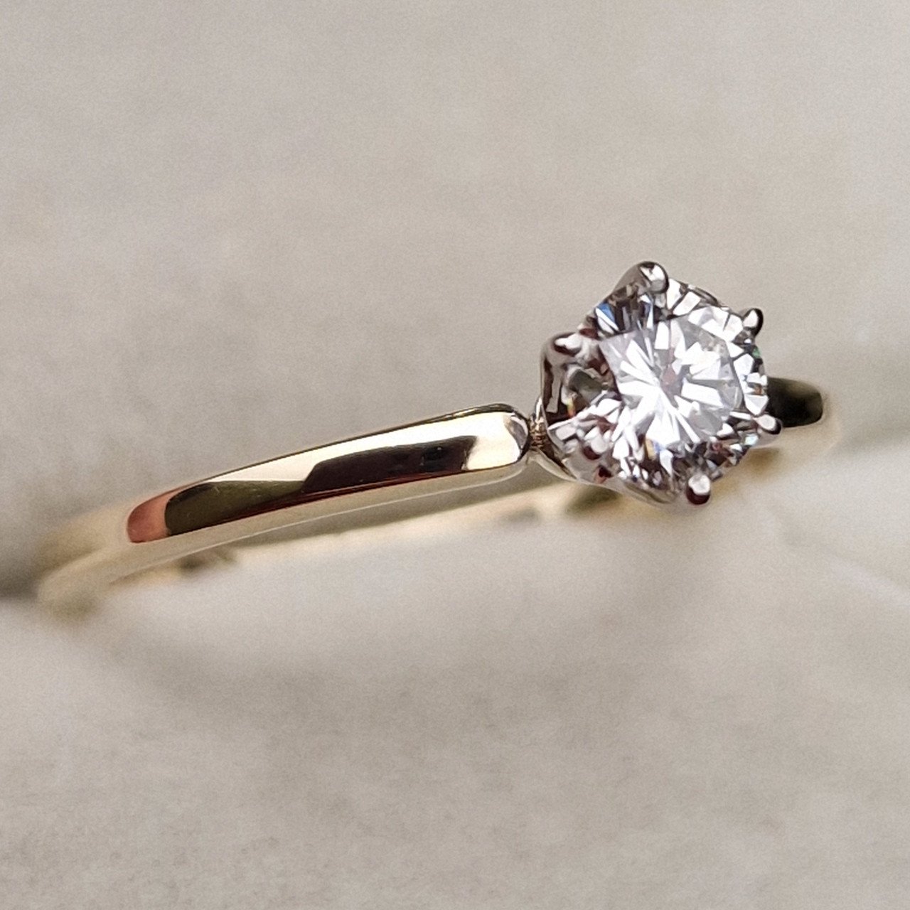Кольцо Deimantas 98703376 17р 2,03гр 0,40ct. купить,NaN