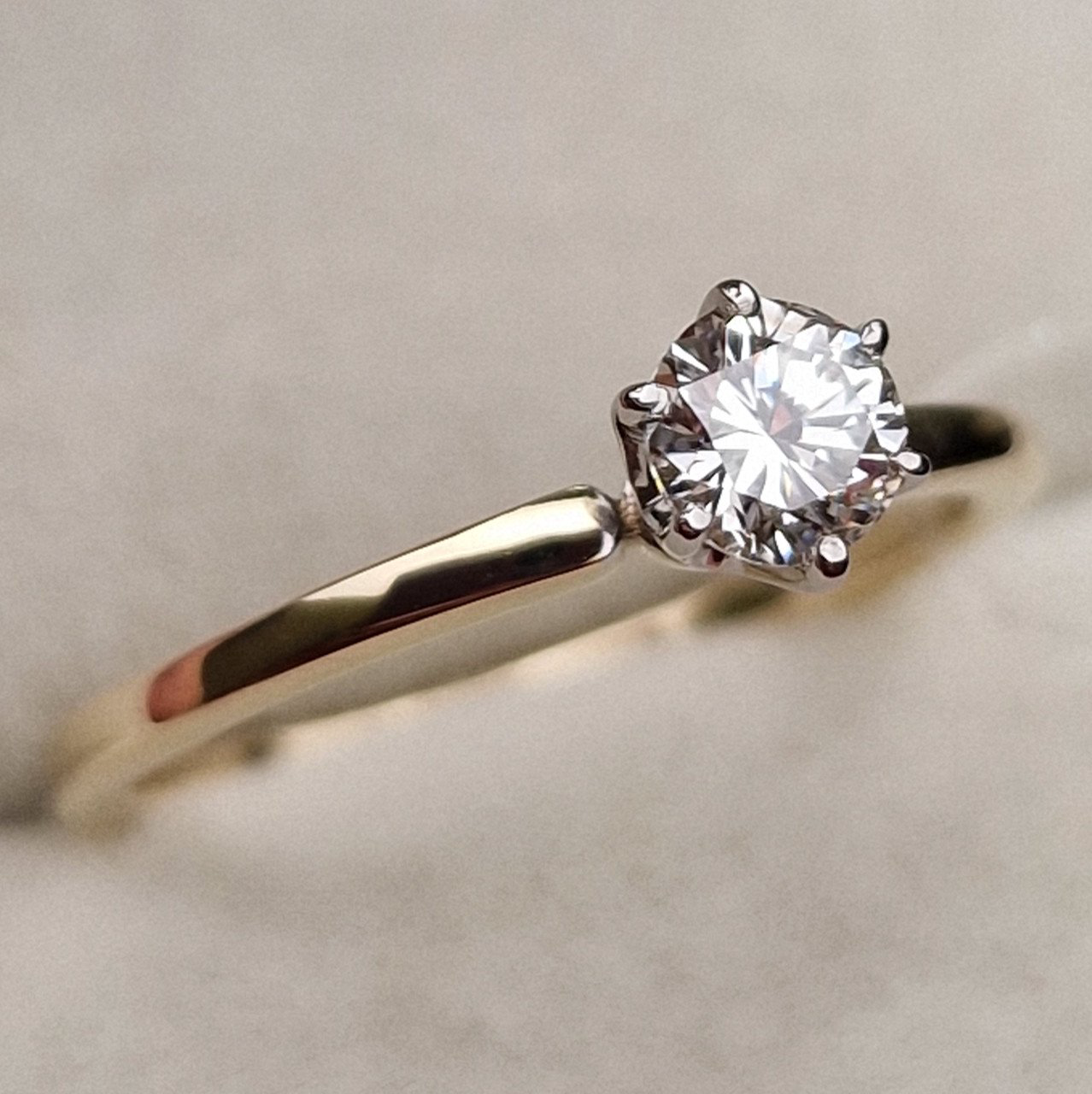 Кольцо Deimantas 98703376 17р 2,03гр 0,40ct. купить,NaN