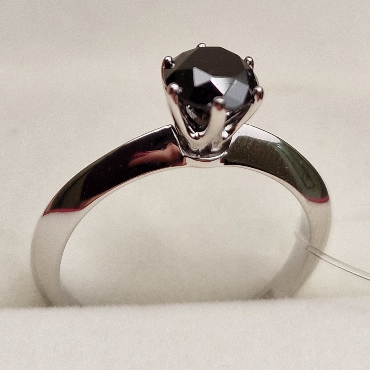 Кольцо Deimantas 98703375 17р 2,66гр 1,02ct. купить,NaN