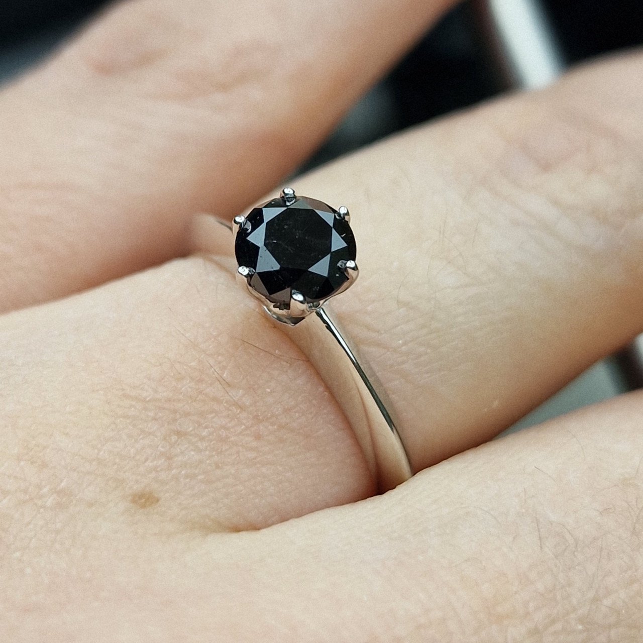 Кольцо Deimantas 98703375 17р 2,66гр 1,02ct. купить,NaN