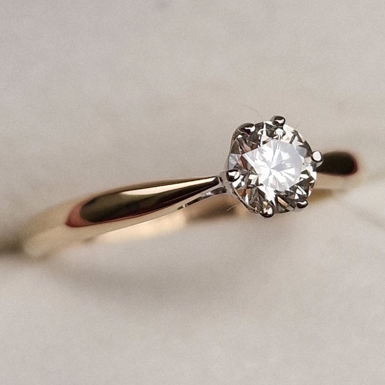 Кольцо Deimantas 98703381 16,5р 1,41гр 0,35ct. купить,NaN