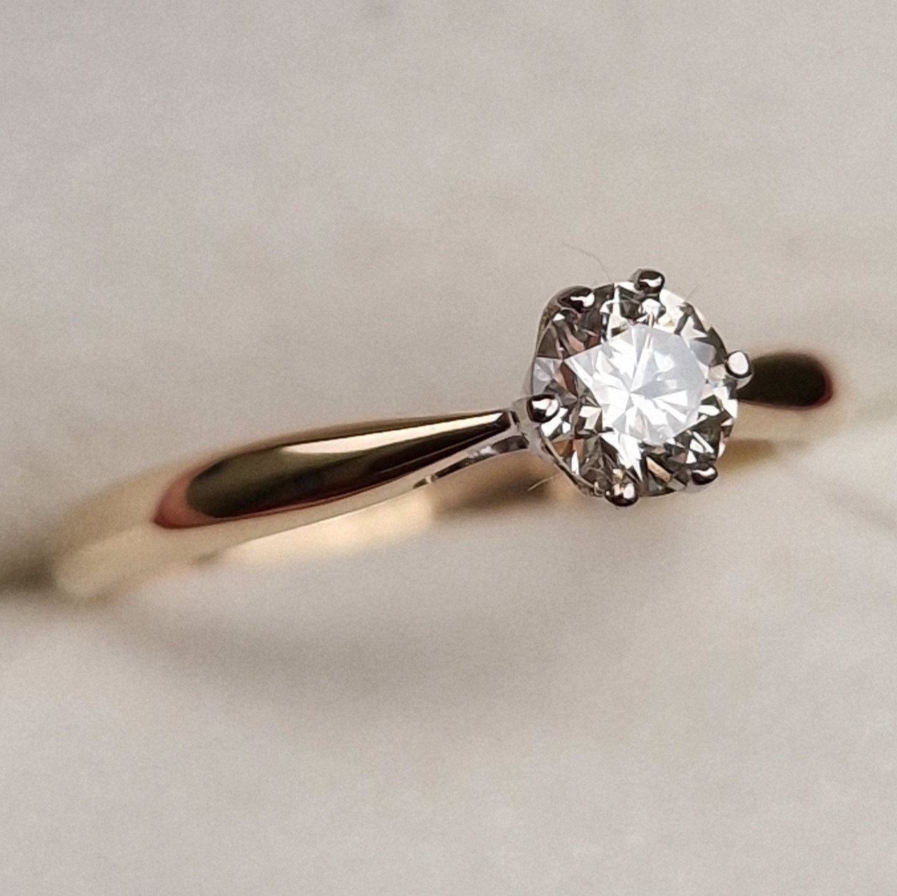 Кольцо Deimantas 98703381 16,5р 1,41гр 0,35ct. купить,NaN