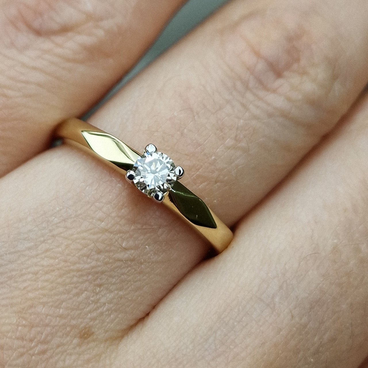 Кольцо Deimantas 98703378 18р 2,57гр 0,25ct. купить,NaN